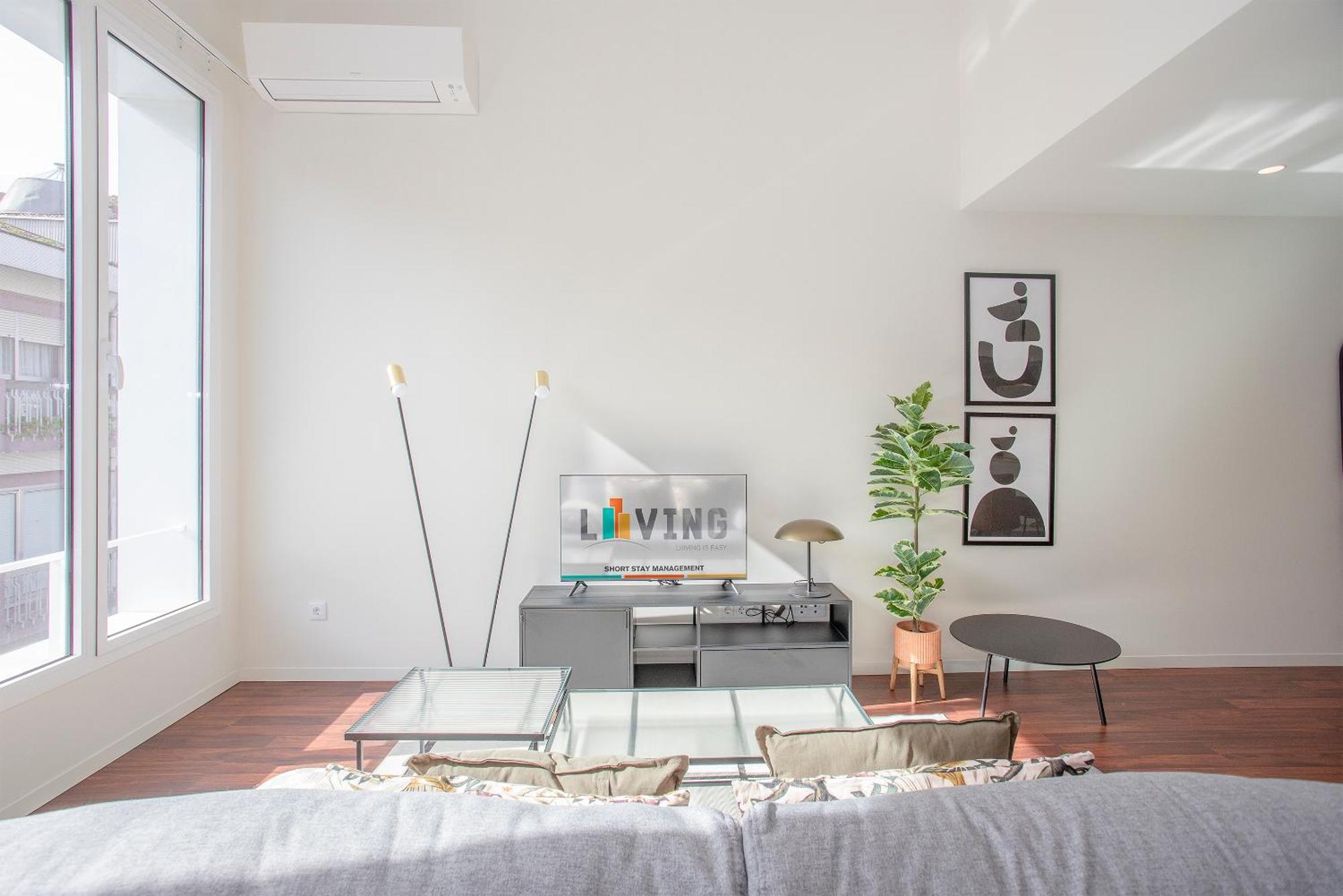 Liiiving In - Luxury Gallery *